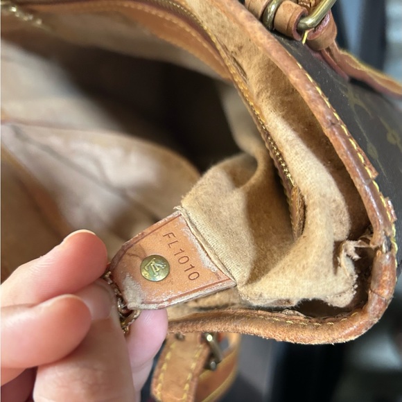 Vintage * AUTHENTIC* Louis Vuitton Brown Monogram Bucket Bag - Picture 7 of 12